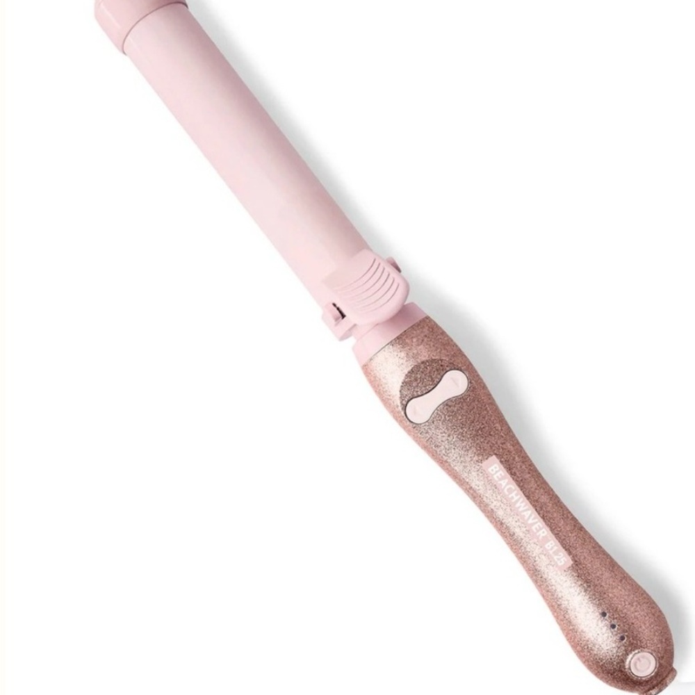 The Beachwaver B1 1 inch Barrel